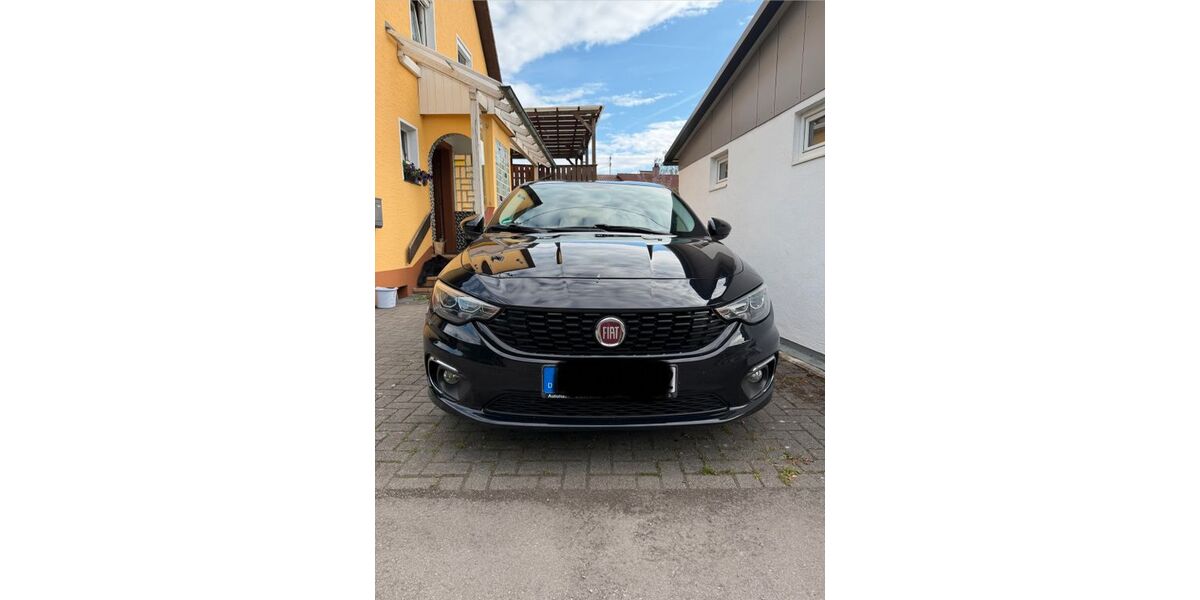 Fiat Tipo 47.000 km 11.990 &euro; Owingen 88696