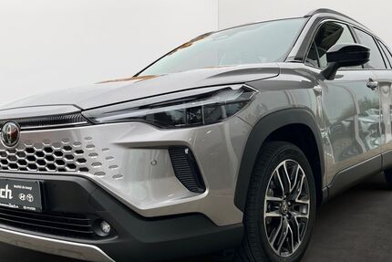 Toyota Corolla Cross 5.000 km 38.820 &euro; Überlingen 88662