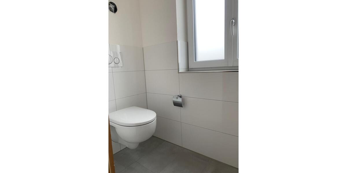 Dachgeschoßwohnung Friedrichshafen Allmannsweiler - 3 Zimmer, 100 m&sup2;, 1.280&euro; | Angebot:26325811