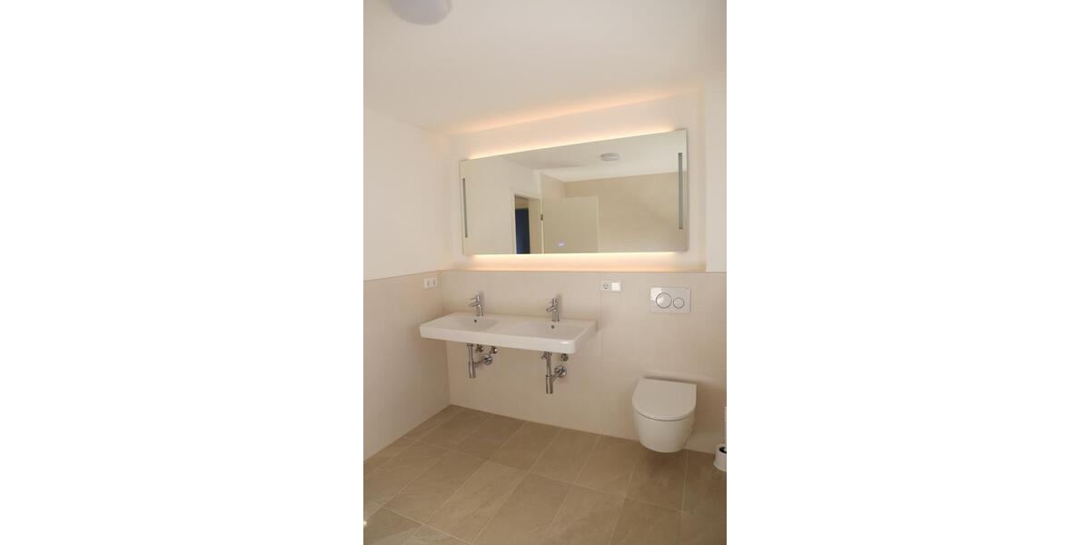 Einfamilienhaus Immenstaad am Bodensee - 6.5 Zimmer, 162 m&sup2;, 2.200&euro; | Angebot:25834132