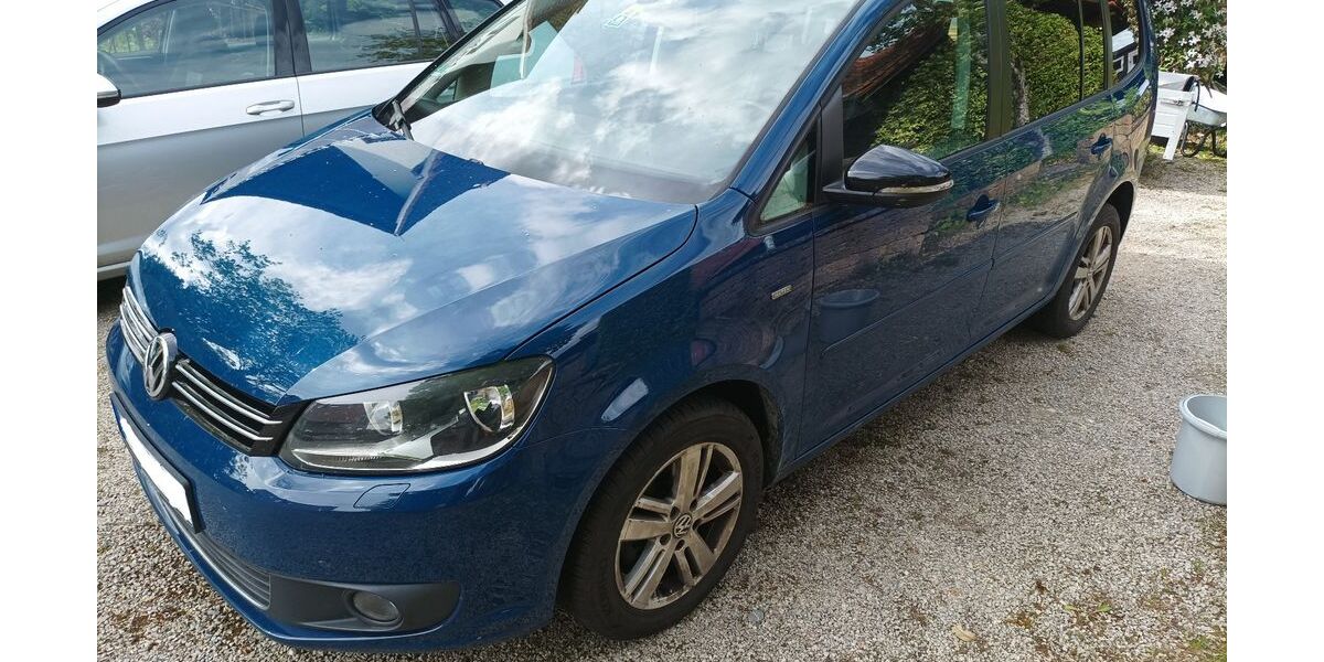 VW Touran 200.000 km 5.399 &euro; Weingarten 88250