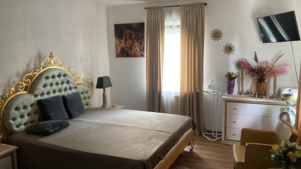 Mehrfamilienhaus, Wohnhaus Friedrichshafen Allmannsweiler - 9 Zimmer, 220 m&sup2;, 770.000&euro; | Angebot:20207972