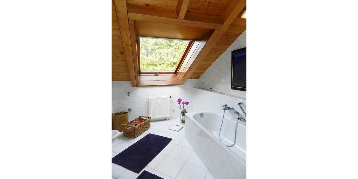 Etagenwohnung Konstanz Allmannsdorf - 4 Zimmer, 118 m&sup2;, 1.890&euro; | Angebot:25701847