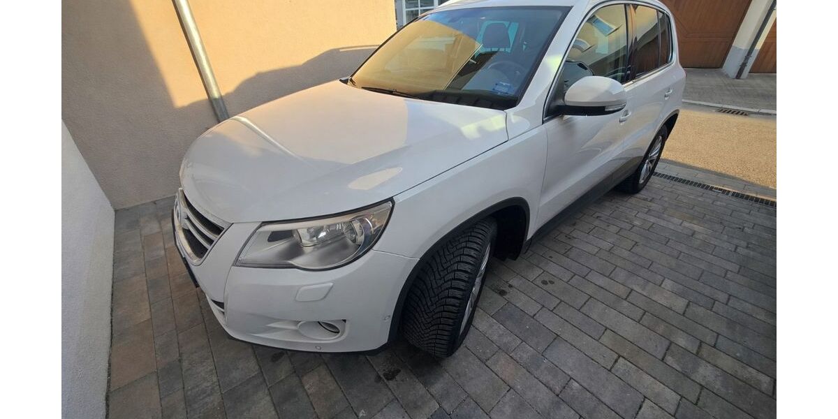 VW Tiguan 71.000 km 14.000 &euro; Friedrichshafen 88048