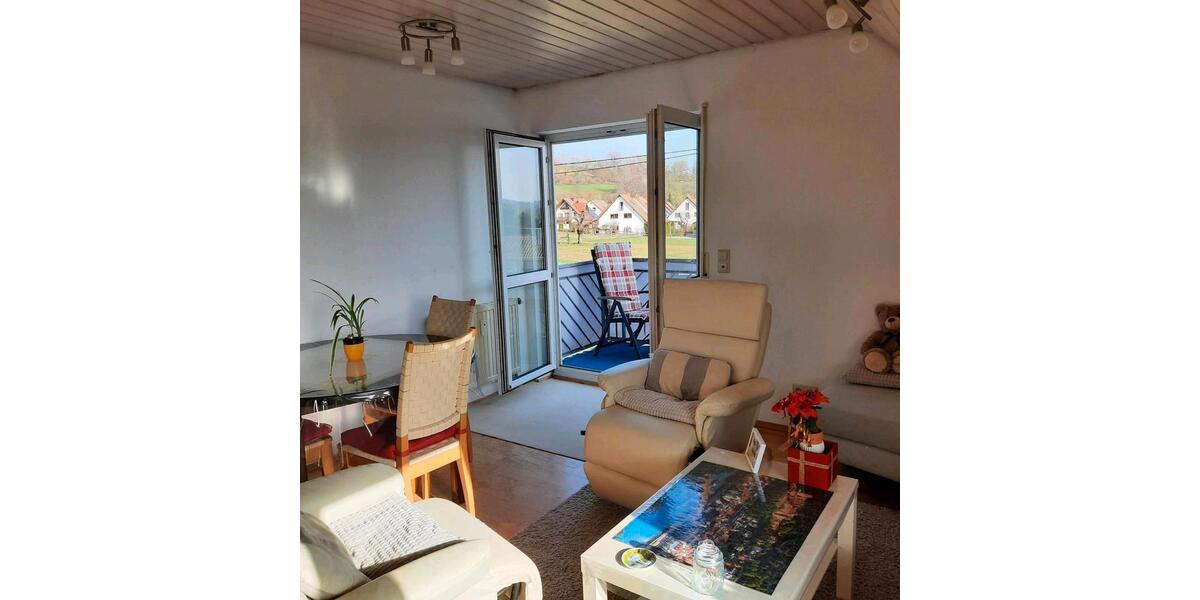 Dachgeschoßwohnung Frickingen - 3 Zimmer, 55 m&sup2;, 550&euro; | Angebot:25649134