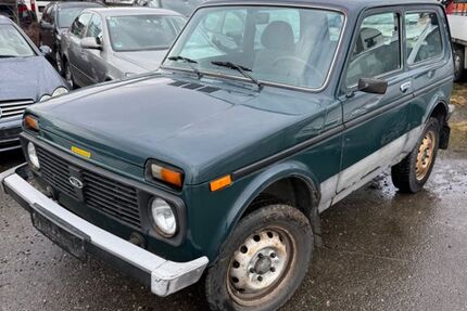 Lada Niva 65.000 km 2.750 &euro; Baienfurt 88255