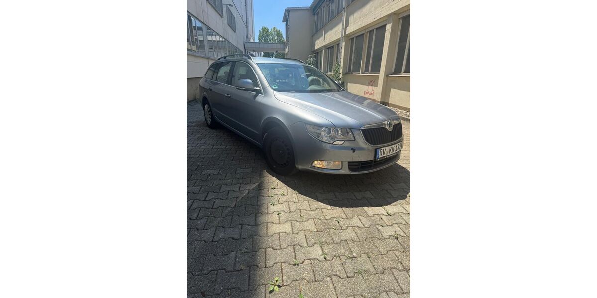 Skoda Superb 285.311 km 3.500 &euro; Ravensburg 88214