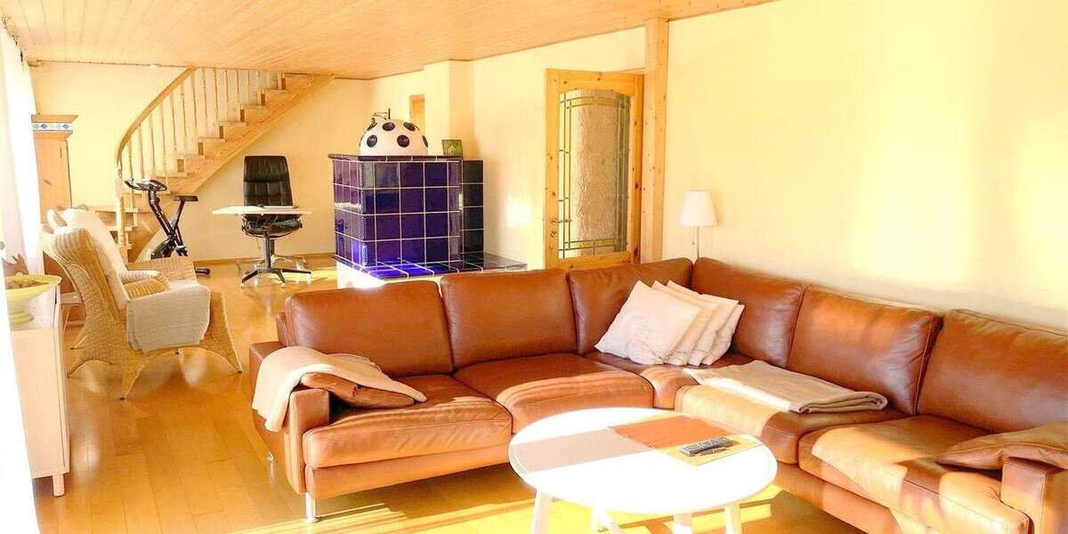 Einfamilienhaus Stetten - 8 Zimmer, 220 m&sup2;, 749.000&euro; | Angebot:25771243