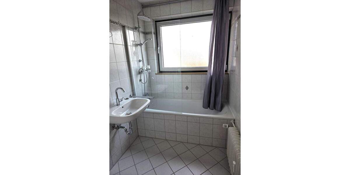 Etagenwohnung Immenstaad am Bodensee Immenstaad - 3 Zimmer, 91 m&sup2;, 320.000&euro; | Angebot:25695830