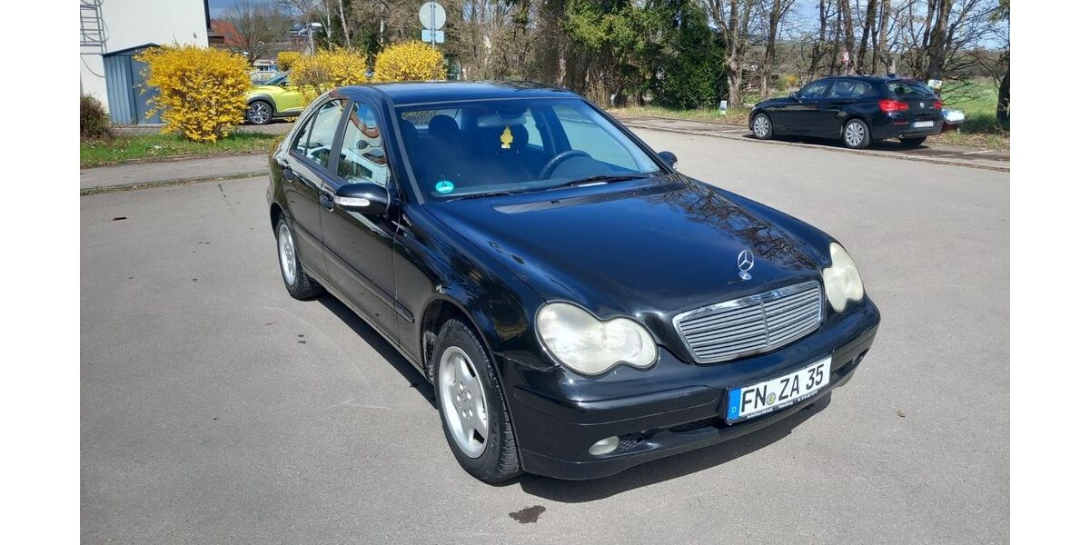 Mercedes-Benz C 180 213.000 km 2.500 &euro; Friedrichshafen 88048
