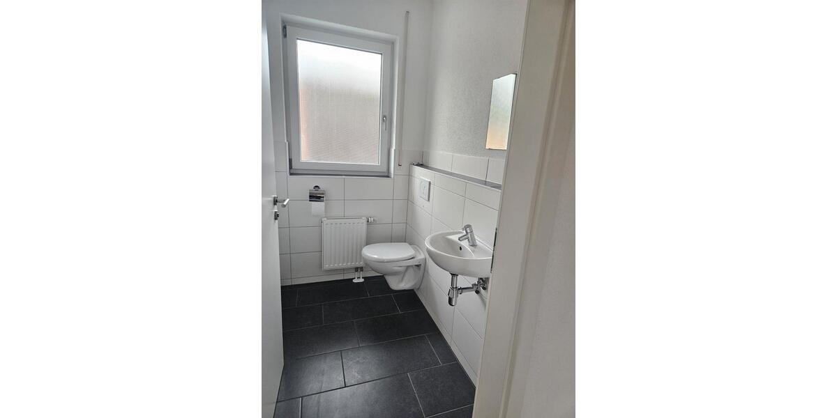 Dachgeschoßwohnung Ravensburg Galgenhalde - 4 Zimmer, 120 m&sup2;, 1.210&euro; | Angebot:26033396