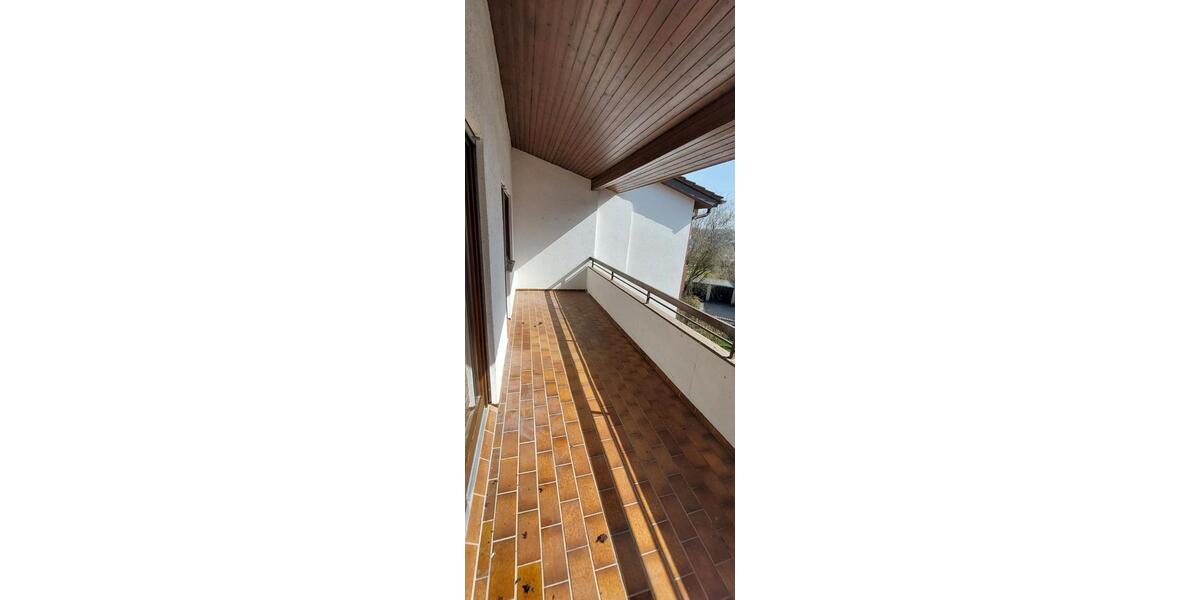 Etagenwohnung Markdorf - 5 Zimmer, 135 m&sup2;, 1.600&euro; | Angebot:25977734