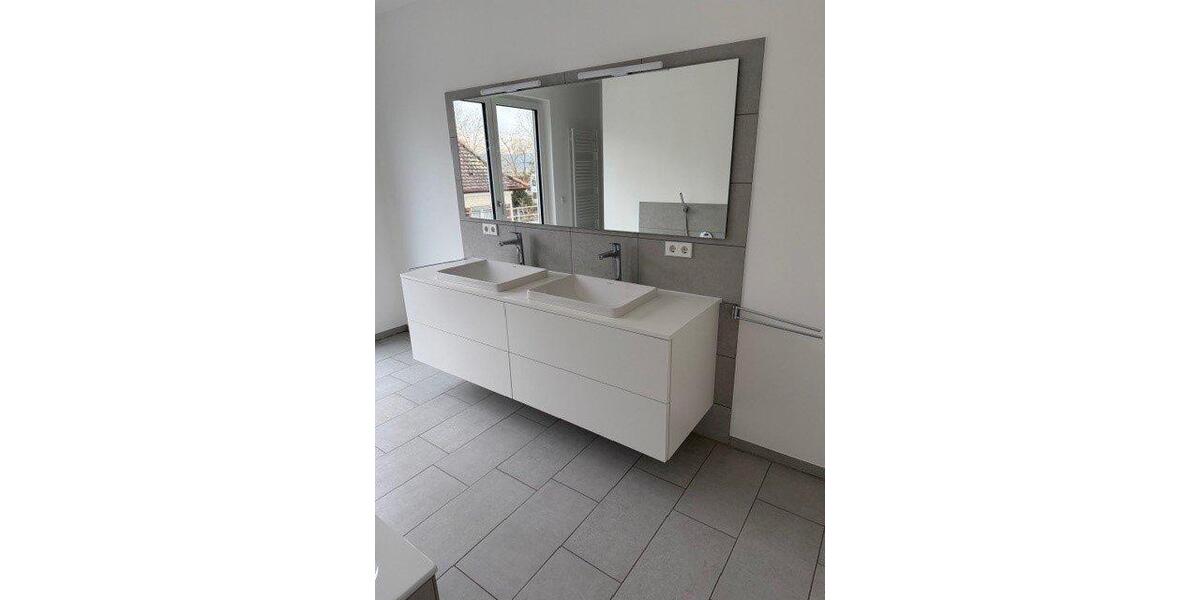 Dachgeschoßwohnung Überlingen - 3 Zimmer, 119 m&sup2;, 2.250&euro; | Angebot:26580201