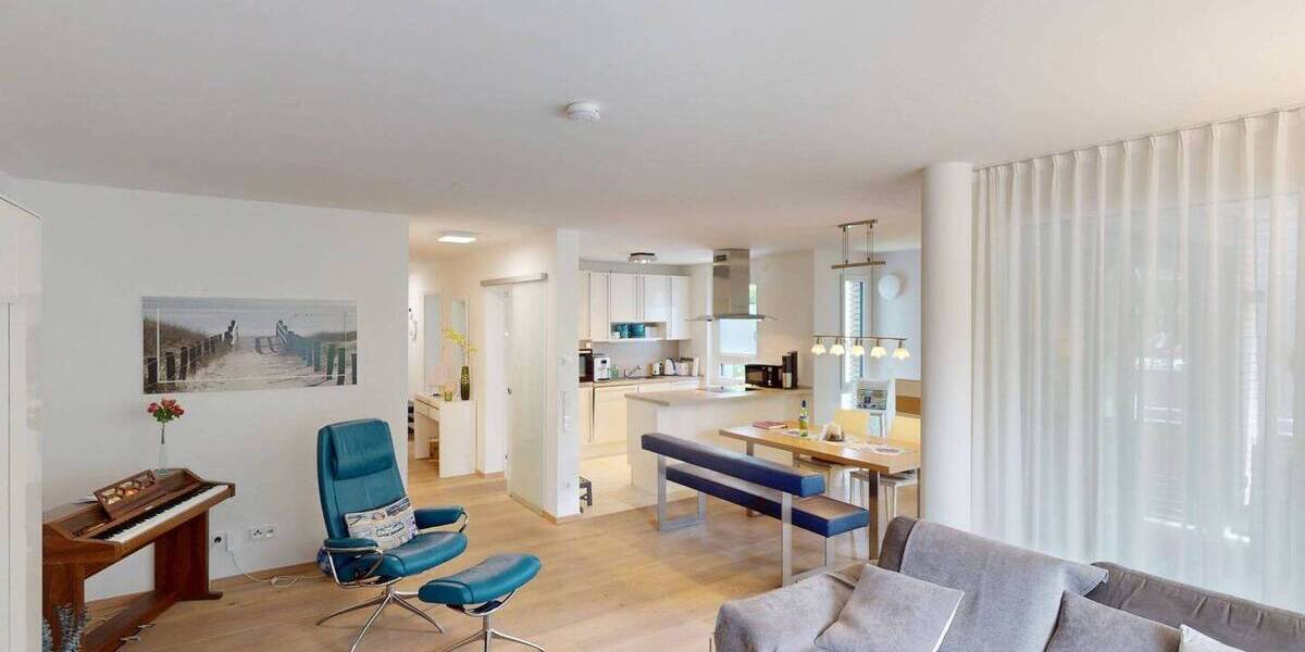 Etagenwohnung Friedrichshafen Zeppelindorf - 3 Zimmer, 101 m&sup2;, 1.690&euro; | Angebot:26891616
