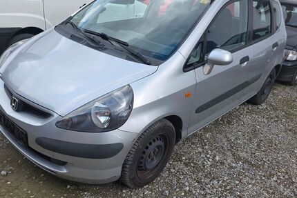 Honda Jazz 260.000 km 1.200 &euro; Ravensburg 88212
