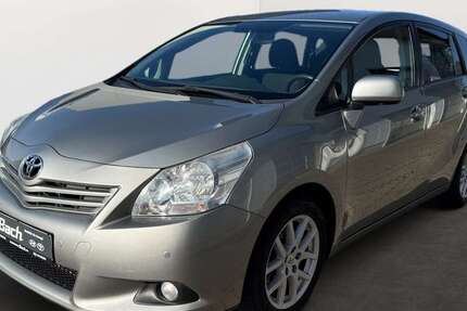 Toyota Verso 106.000 km 10.480 &euro; Friedrichshafen 88046