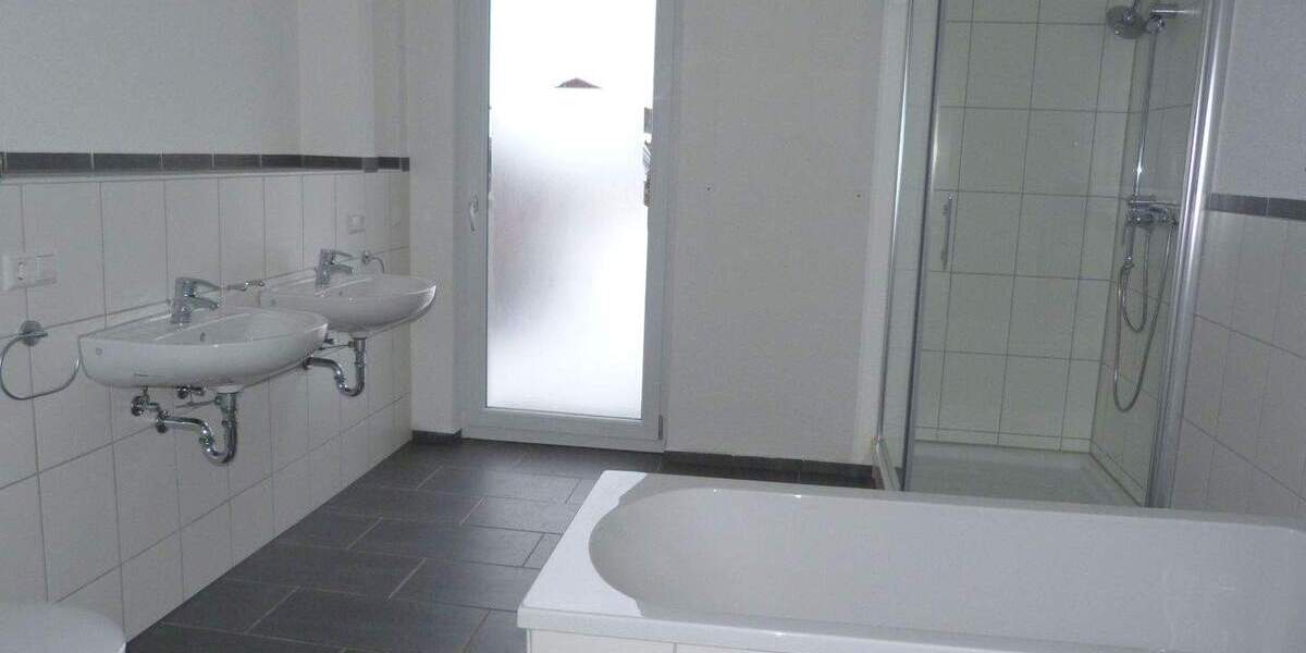 Mehrfamilienhaus, Wohnhaus Opfenbach - 1 Zimmer, 566 m&sup2;, 2.000.000&euro; | Angebot:25699567