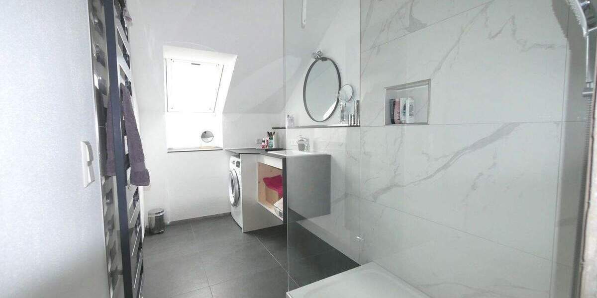 Etagenwohnung Ravensburg Weststadt - 2 Zimmer, 71 m&sup2;, 275.000&euro; | Angebot:25701129