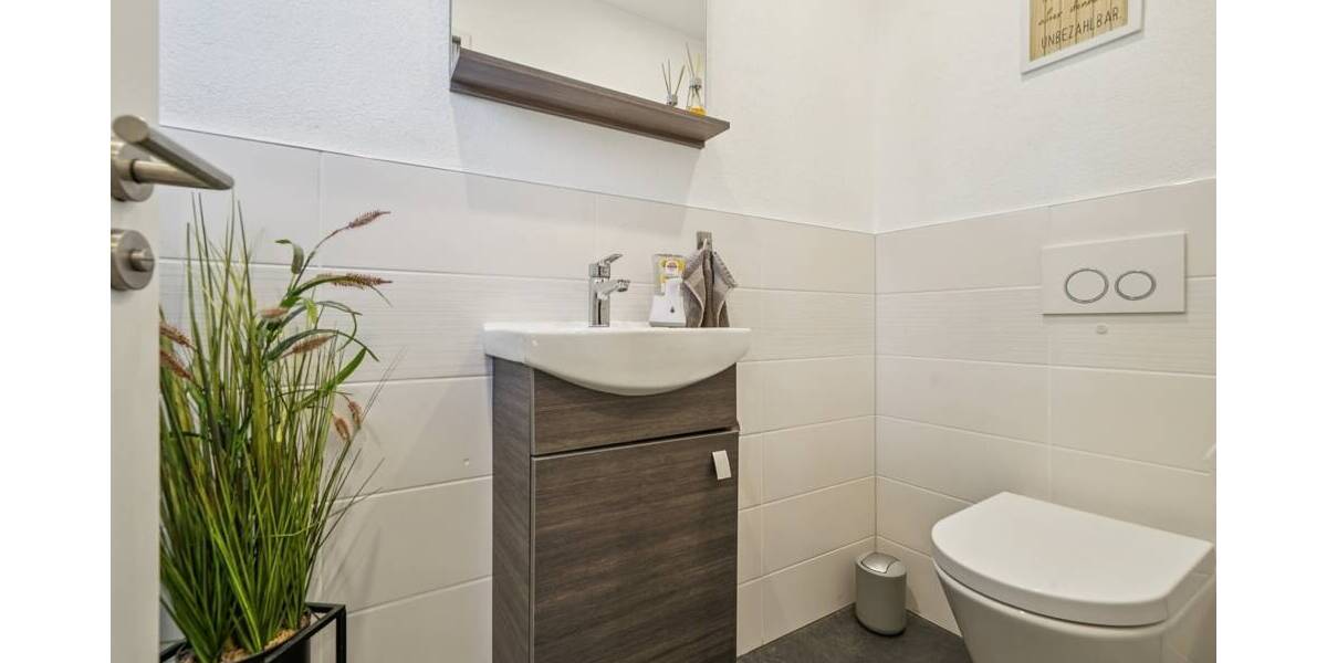 Reihenmittelhaus Friedrichshafen Fischbach - 6 Zimmer, 171 m&sup2;, 690.000&euro; | Angebot:25732133