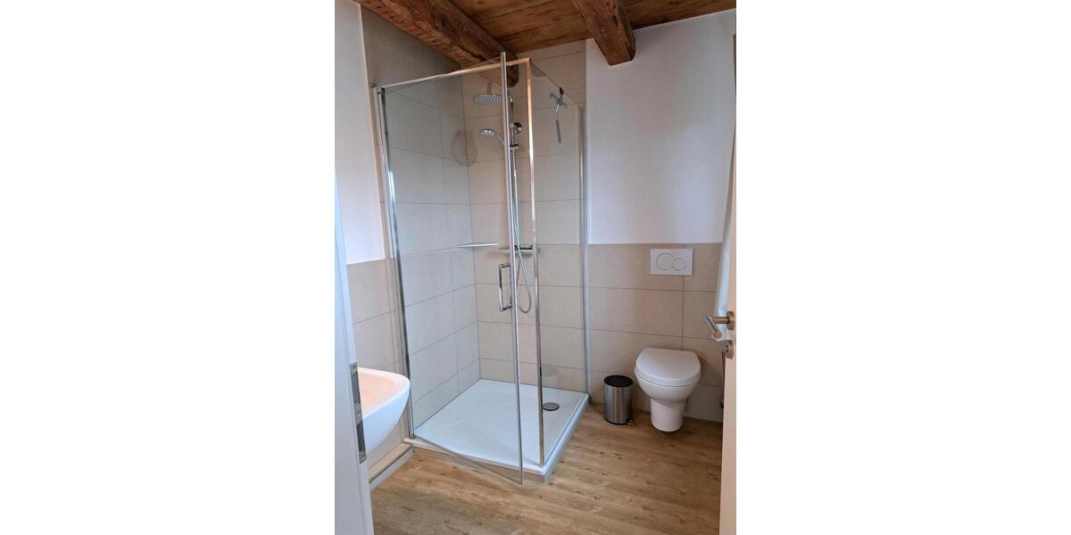 Etagenwohnung Salem - 7 Zimmer, 20 m&sup2;, 500&euro; | Angebot:25170938