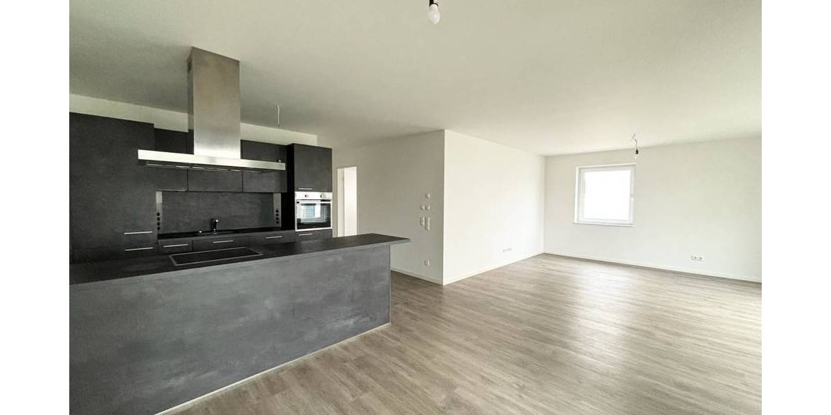 Etagenwohnung Friedrichshafen Niederholz - 3 Zimmer, 94 m&sup2;, 1.400&euro; | Angebot:25877620