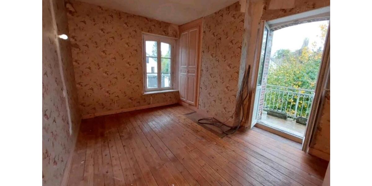 Einfamilienhaus Friedrichshafen Ailingen - 9 Zimmer, 241 m&sup2;, 360.000&euro; | Angebot:25922003