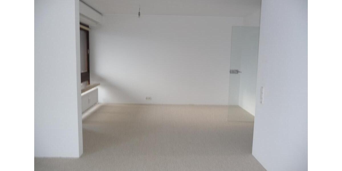 Hochparterre Überlingen - 2.5 Zimmer, 74 m&sup2;, 1.082&euro; | Angebot:25328142