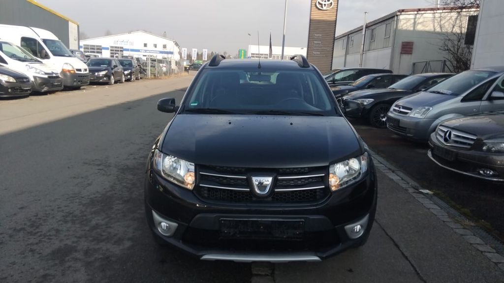 Dacia Sandero 165.000 km 3.699 &euro; Weingarten 88250