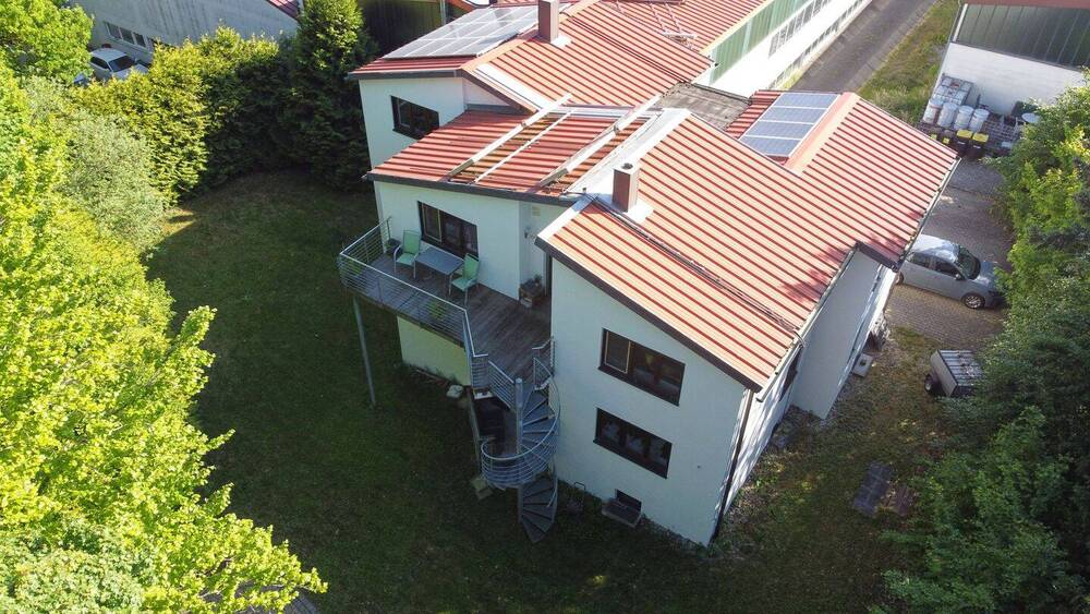 Mehrfamilienhaus, Wohnhaus Ravensburg Schmalegg - 9 Zimmer, 333 m&sup2;, 650.000&euro; | Angebot:26218019