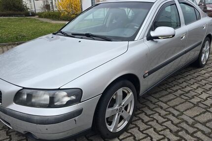 Volvo S60 236.000 km 4.299 &euro; Friedrichshafen 88046
