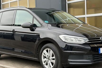 VW Touran 70.000 km 29.900 &euro; Friedrichshafen 88045