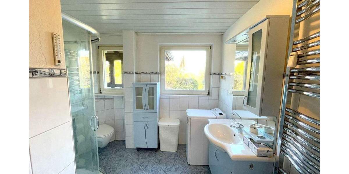 Einfamilienhaus Stetten - 8 Zimmer, 220 m&sup2;, 749.000&euro; | Angebot:25771243