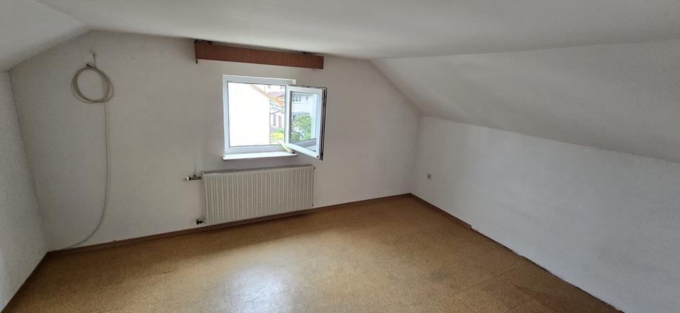 Dachgeschoßwohnung Uhldingen-Mühlhofen Mühlhofen - 1 Zimmer, 10 m&sup2;, 230&euro; | Angebot:25523171