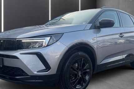 Opel Grandland (X) 50.250 km 24.790 &euro; Friedrichshafen 88046