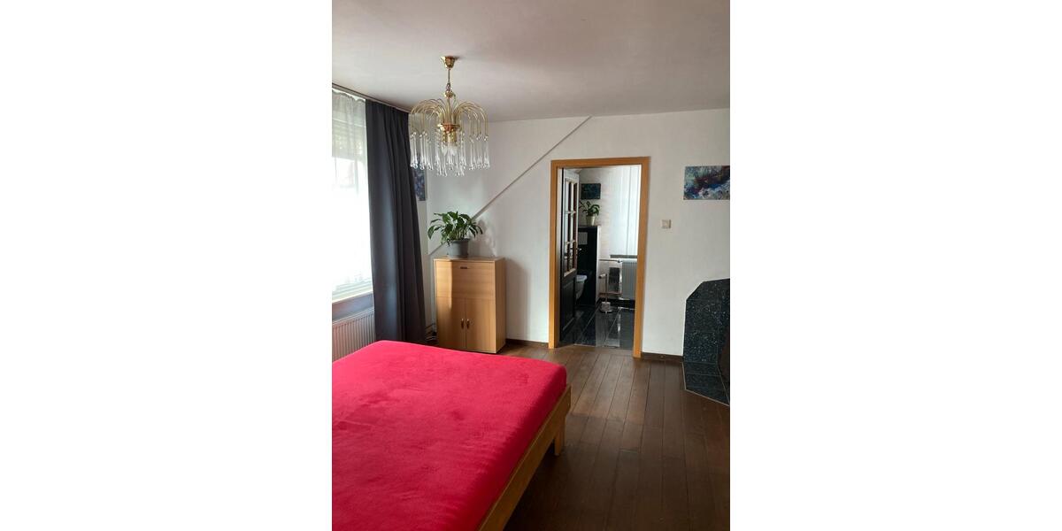 Mehrfamilienhaus, Wohnhaus Friedrichshafen Allmannsweiler - 9 Zimmer, 220 m&sup2;, 770.000&euro; | Angebot:20207972