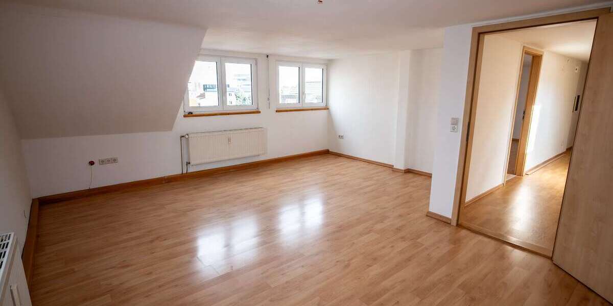 Etagenwohnung Ravensburg - 2 Zimmer, 67 m&sup2;, 700&euro; | Angebot:24872474