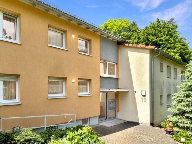 Provisionsfrei* 3,79% Rendite + Indexmiete: Vermietete 4-Zi.-Wohnung mit Kamin-Option & Garten! - Erdgeschoßwohnung Ravensburg Eschach | Angebot:26702322