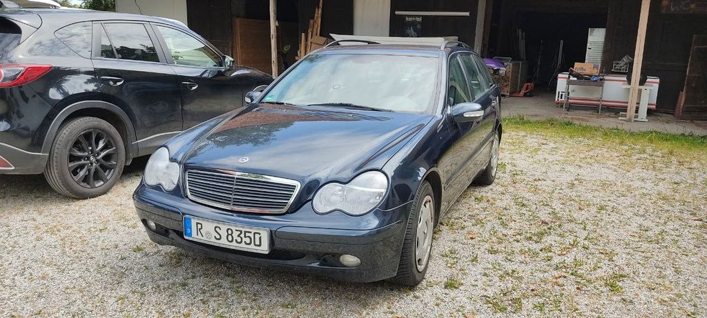 Mercedes-Benz C 180 148.000 km 3.800 &euro; Konstanz 78467