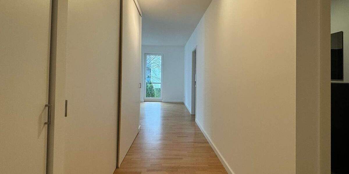 Etagenwohnung Konstanz Petershausen - 2 Zimmer, 68 m&sup2;, 1.310&euro; | Angebot:25701853