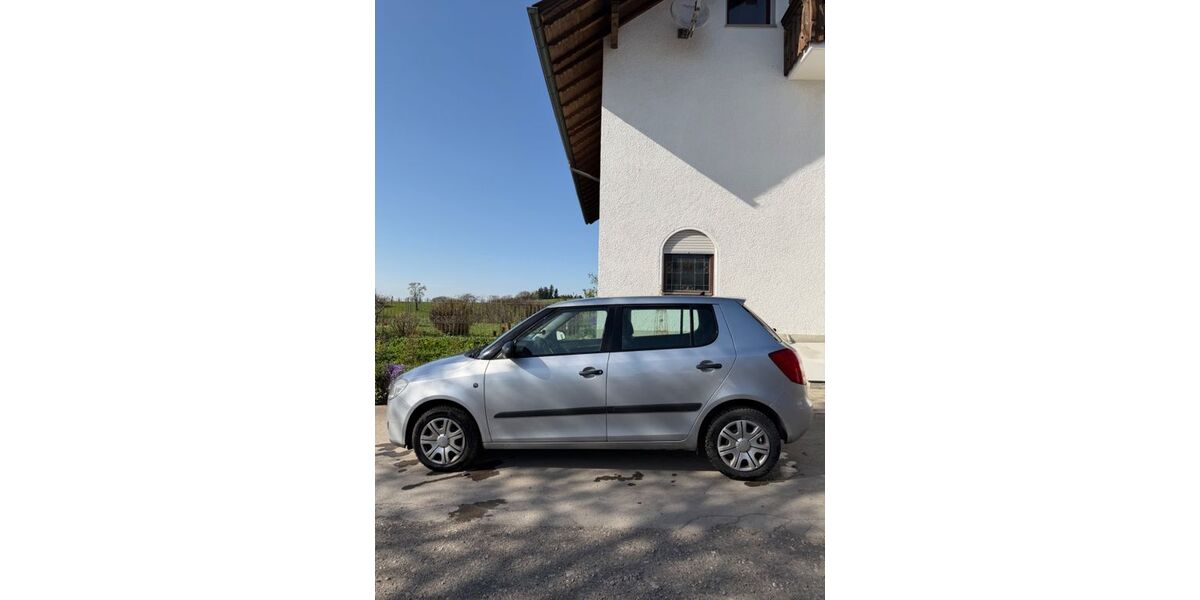 Skoda Fabia 154.615 km 3.300 &euro; Neukirch 88099