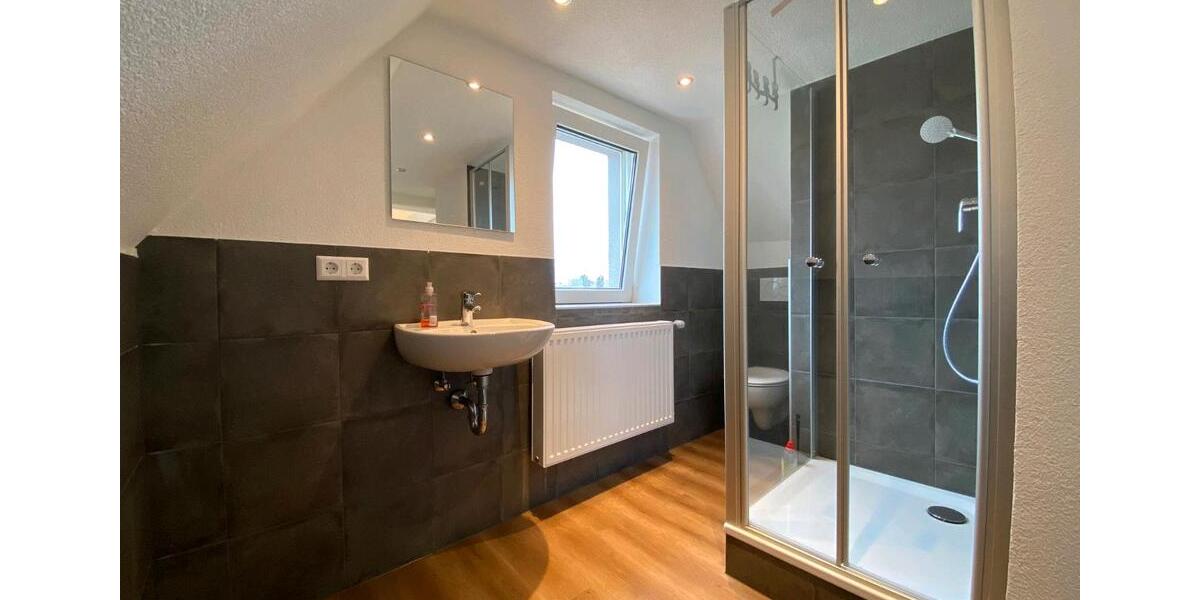 Dachgeschoßwohnung Friedrichshafen - 1 Zimmer, 40 m&sup2;, 770&euro; | Angebot:26644320