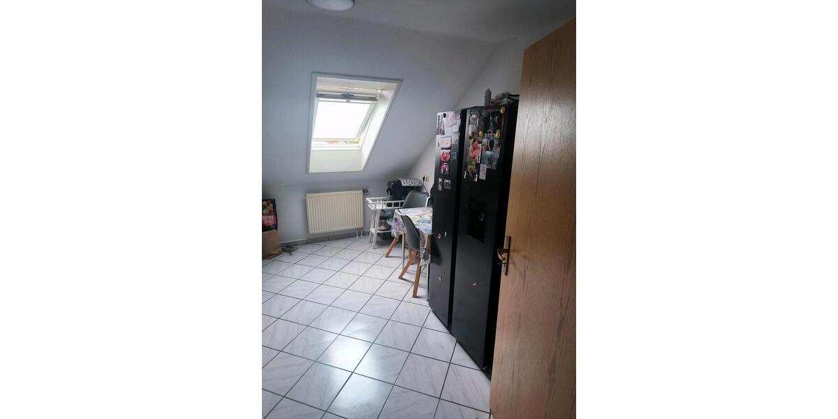 Dachgeschoßwohnung Wolpertswende - 3 Zimmer, 90 m&sup2;, 1.200&euro; | Angebot:25045580