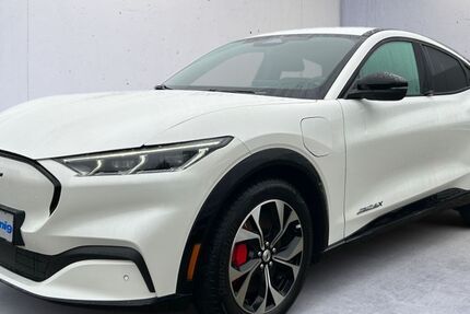 Ford Mustang Mach-E 46.650 km 39.980 &euro; Konstanz 78467