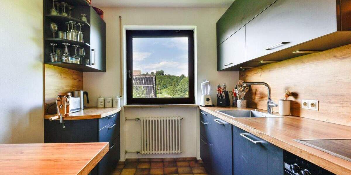 Mehrfamilienhaus, Wohnhaus Konstanz Dettingen - 8 Zimmer, 182 m&sup2;, 880.000&euro; | Angebot:25800335