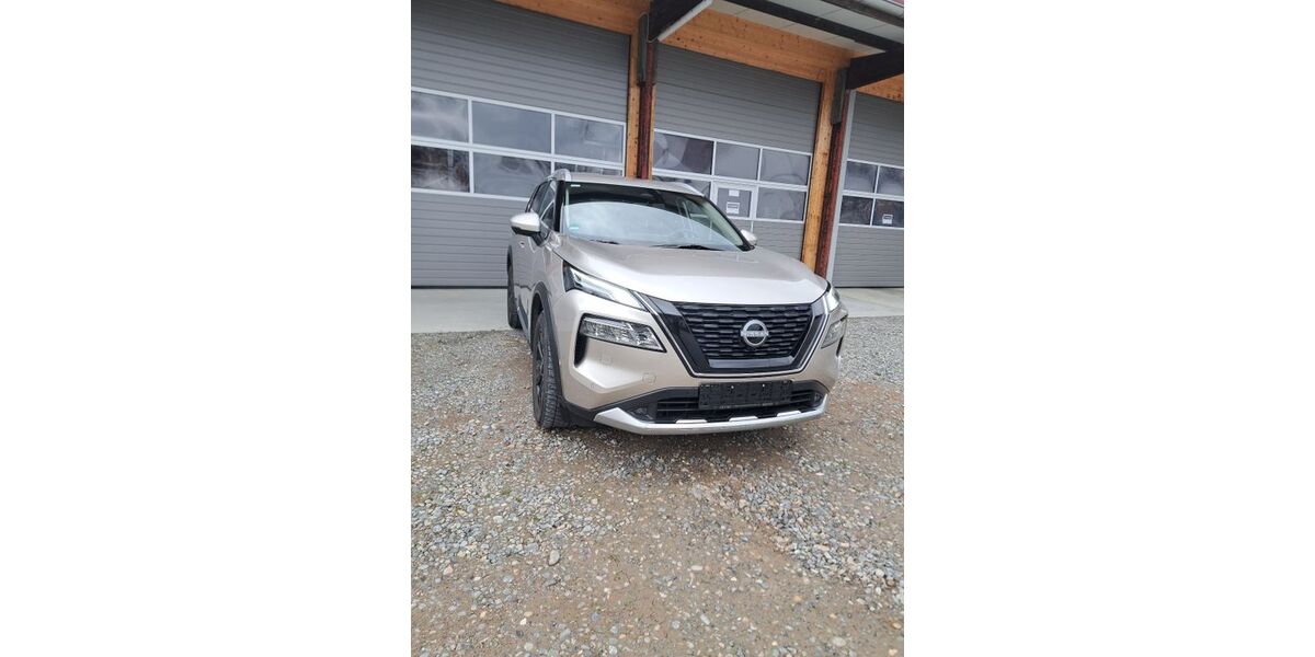 Nissan X-Trail 35.600 km 26.800 &euro; Berg 88276