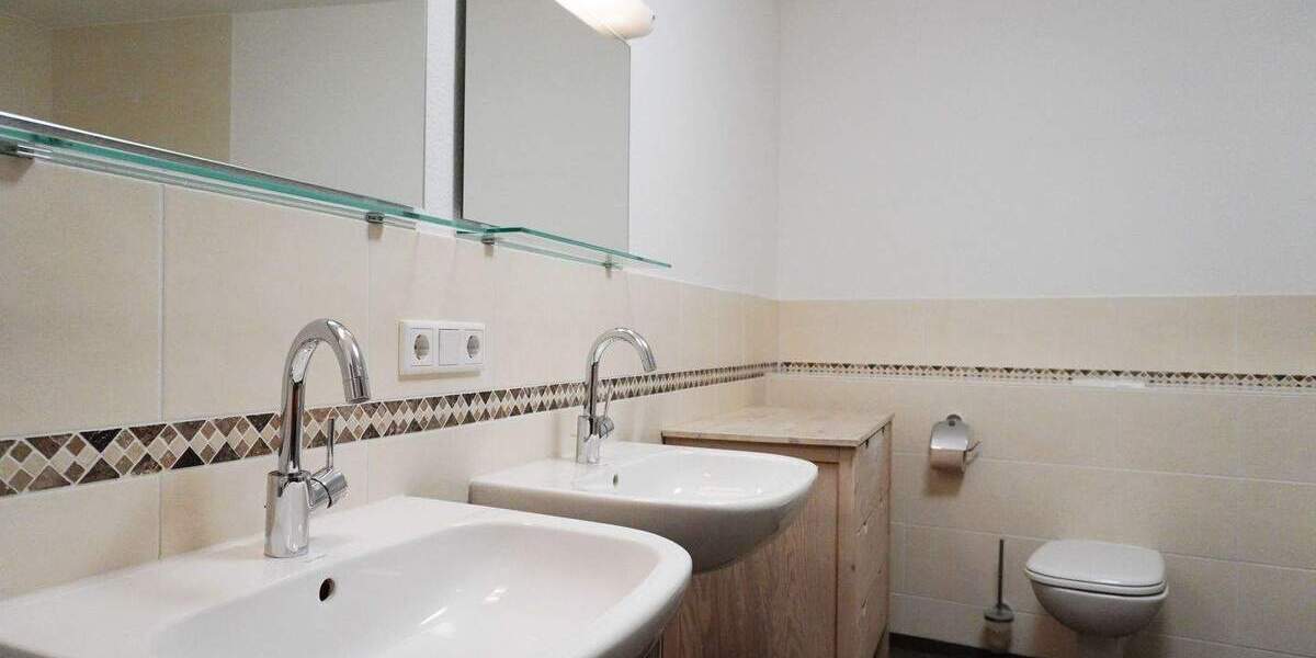 Etagenwohnung Überlingen - 3 Zimmer, 141 m&sup2;, 2.090&euro; | Angebot:25996252