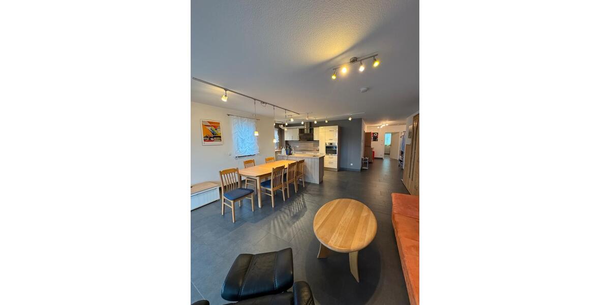 Hochparterre Friedrichshafen Ailingen - 4.5 Zimmer, 109 m&sup2;, 1.500&euro; | Angebot:25856664