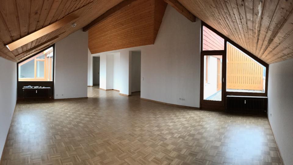 Dachgeschoßwohnung Immenstaad am Bodensee - 2.5 Zimmer, 98 m&sup2;, 1.390&euro; | Angebot:26517744