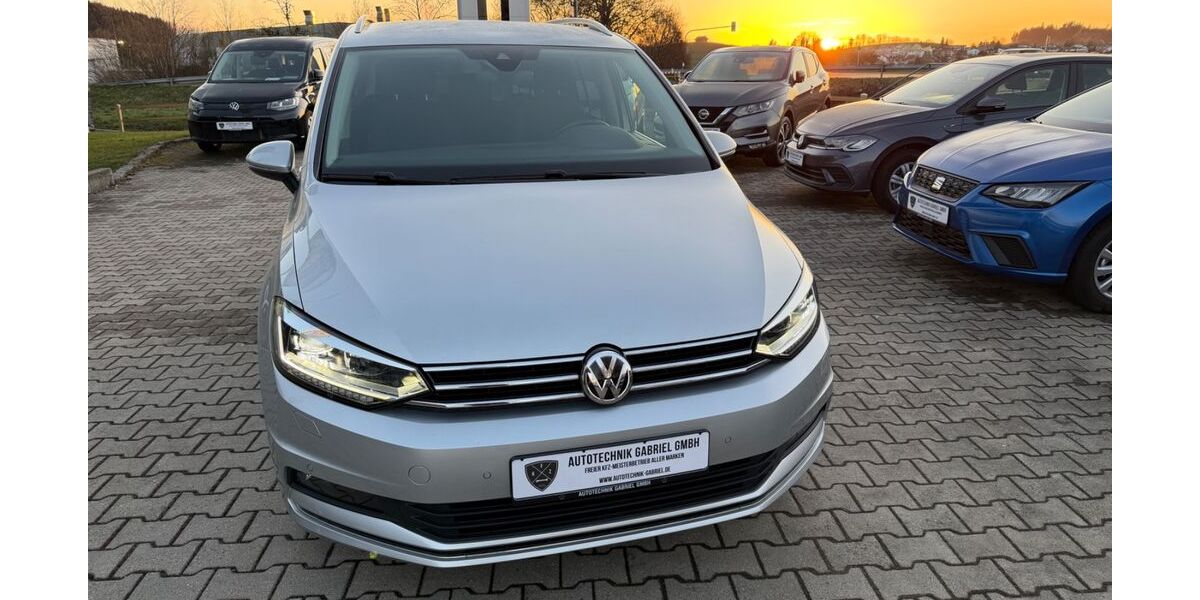 VW Touran 106.543 km 20.400 &euro; Wangen 88239