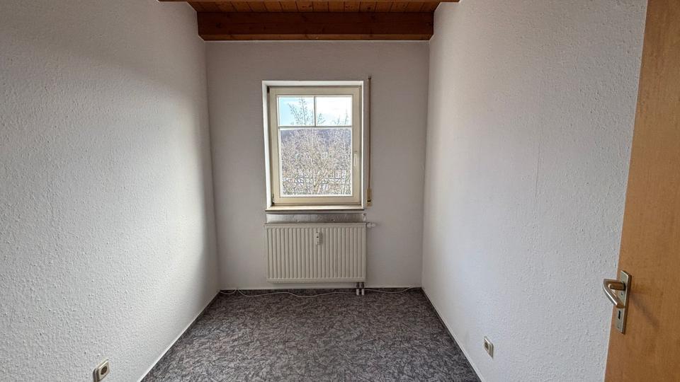 Dachgeschoßwohnung Uhldingen-Mühlhofen Mühlhofen - 3 Zimmer, 84 m&sup2;, 1.200&euro; | Angebot:25085107